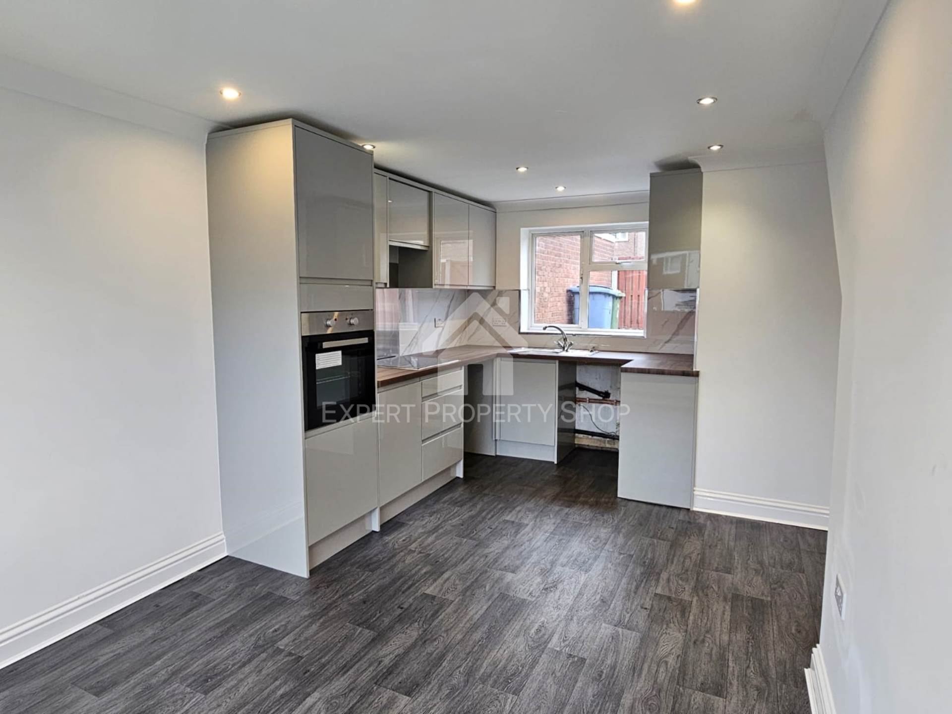 Greenacre Road, Worksop, Image 5