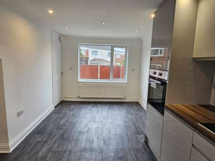 Greenacre Road, Worksop, Image 4