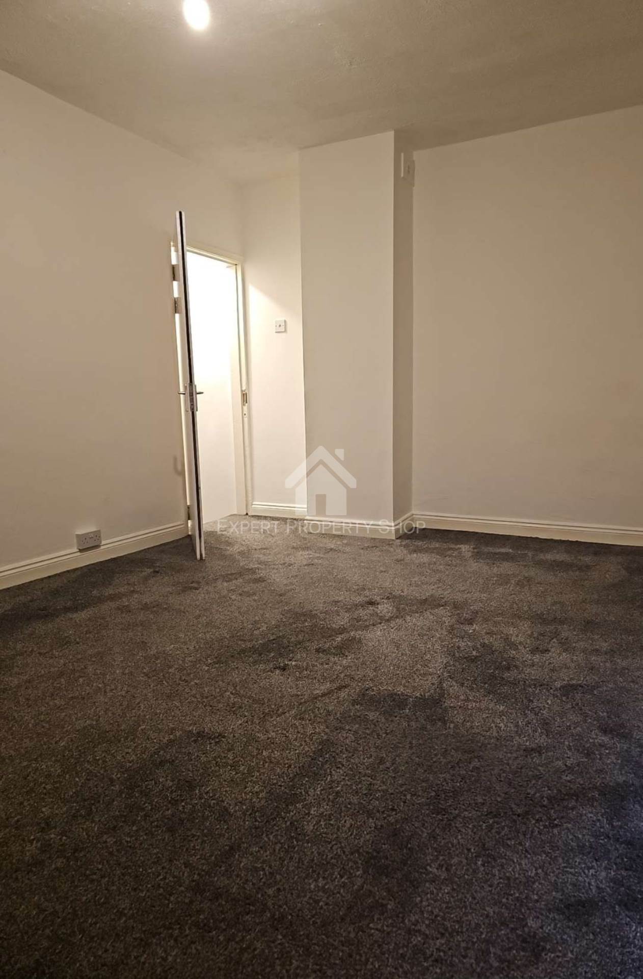 **AVAILABLE MARCH**  Grafton Street.Worksop, Notts, Image 5