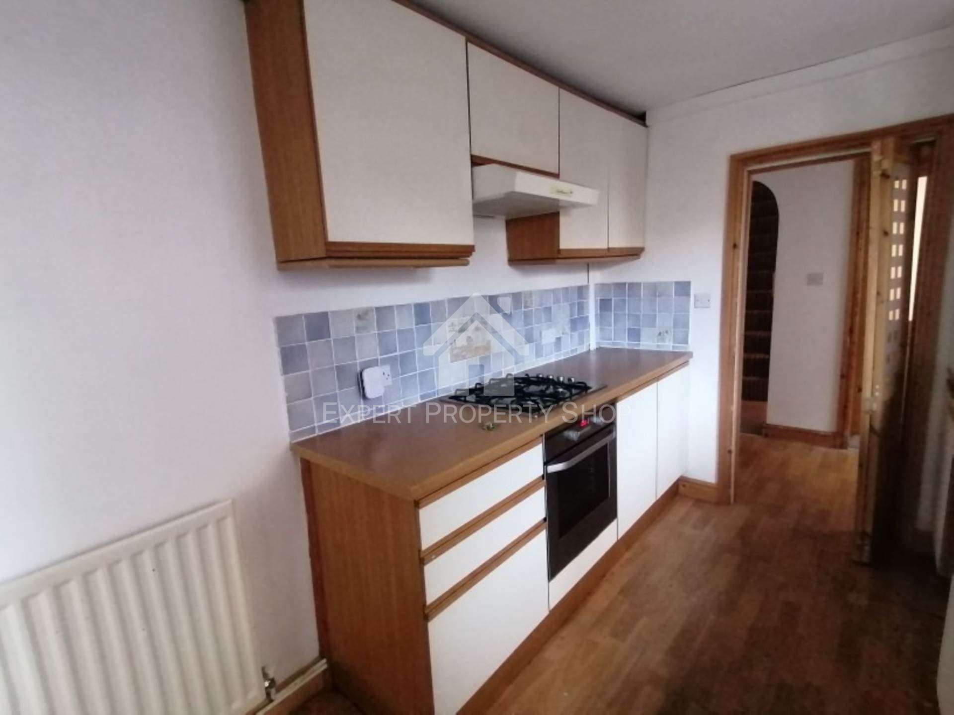 **AVAILABLE NOW** Kidgate, Louth, Image 5