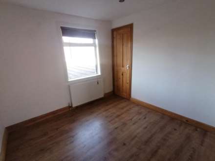 **AVAILABLE NOW** Kidgate, Louth, Image 10
