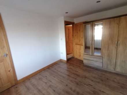 **AVAILABLE NOW** Kidgate, Louth, Image 11