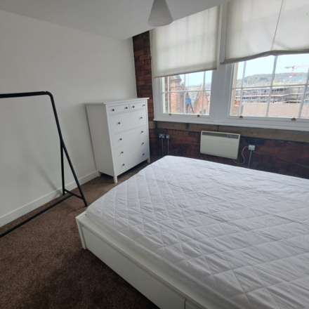 **AVAILABLE MAY** Flat 10, 4 St Peters Close, Sheffield, Image 5
