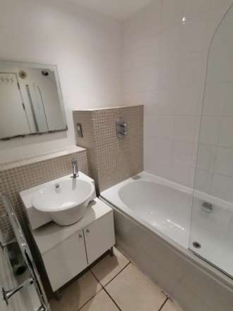 **AVAILABLE MAY** Flat 10, 4 St Peters Close, Sheffield, Image 9