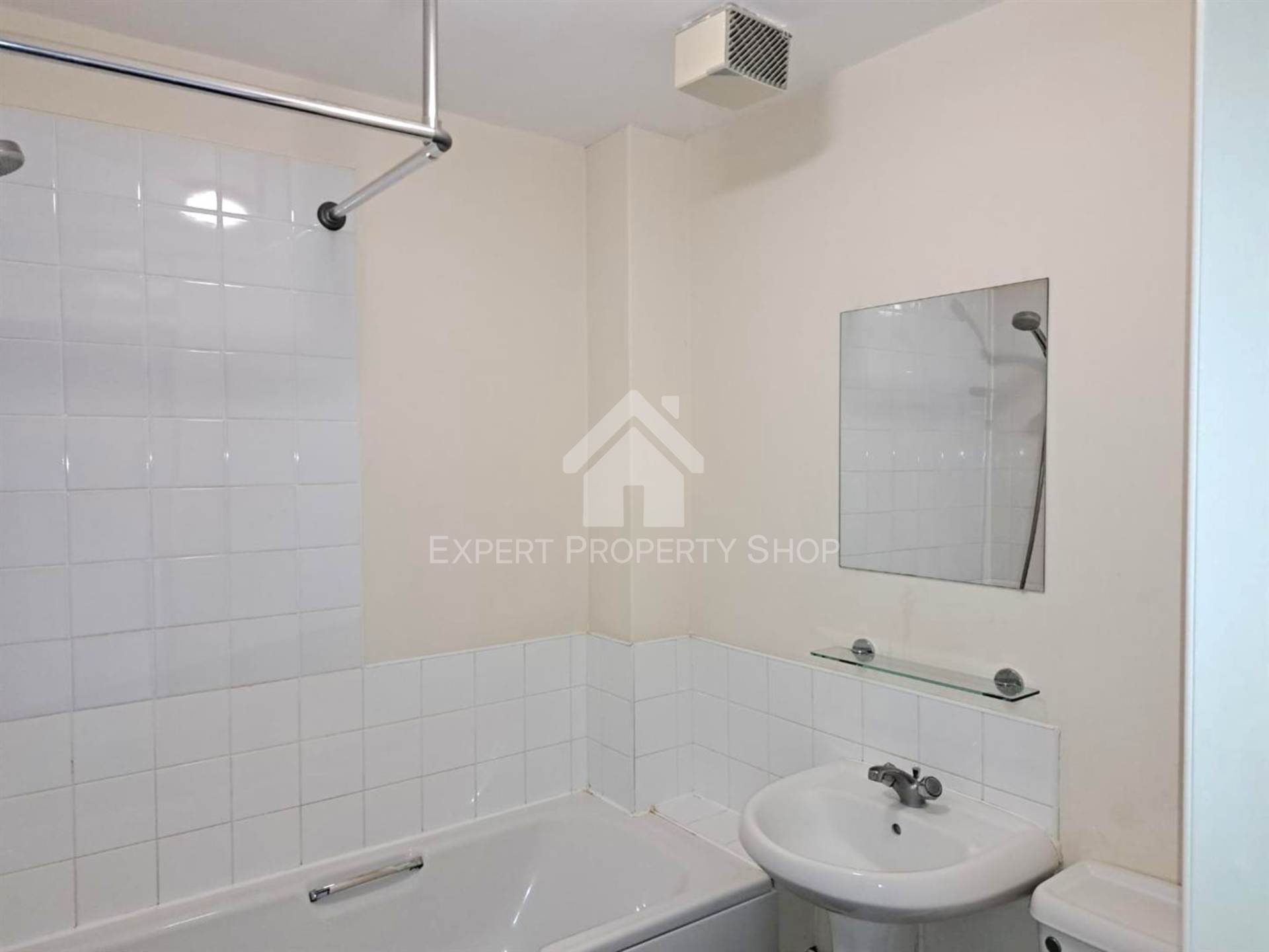 The Pines, Worksop, Nottinghamshire, Image 3