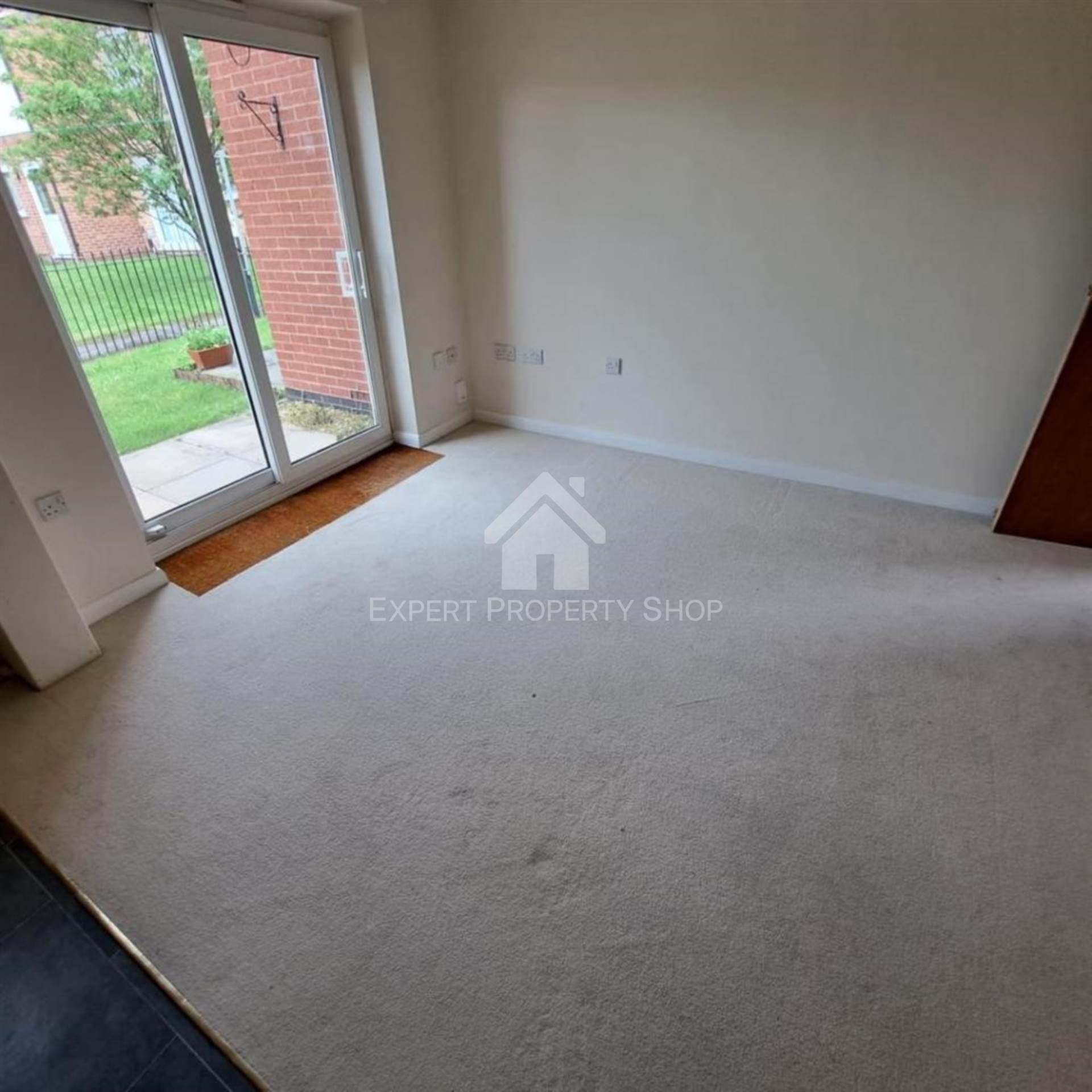 59 The Pines, Worksop, Image 3