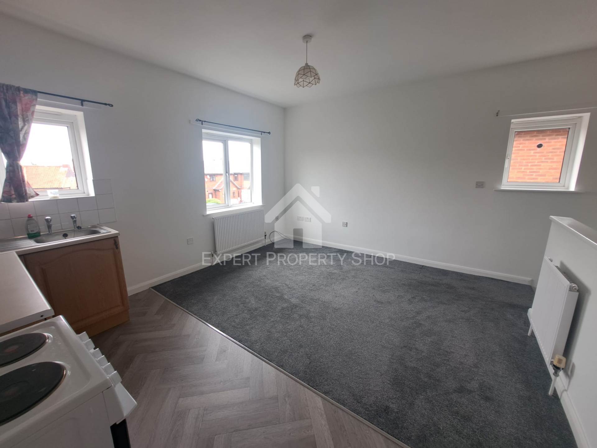 63 The Pines, Worksop, Nottinghamshire, Image 2
