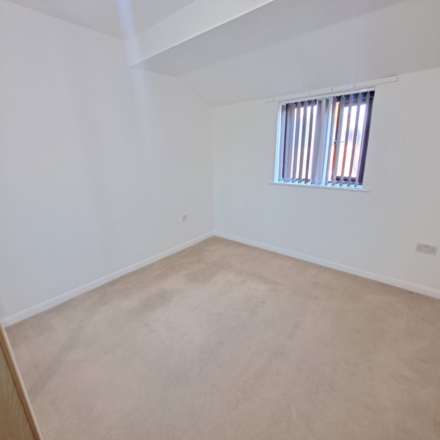 10 The Pines , Worksop, Nottinghamshire, Image 4
