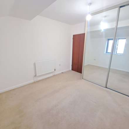 10 The Pines , Worksop, Nottinghamshire, Image 5