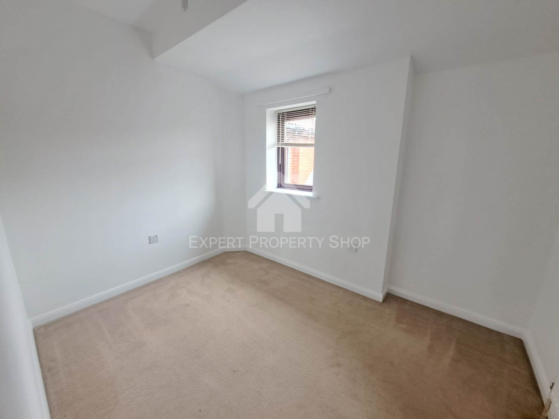 The Pines, Worksop, Nottinghamshire, Image 5