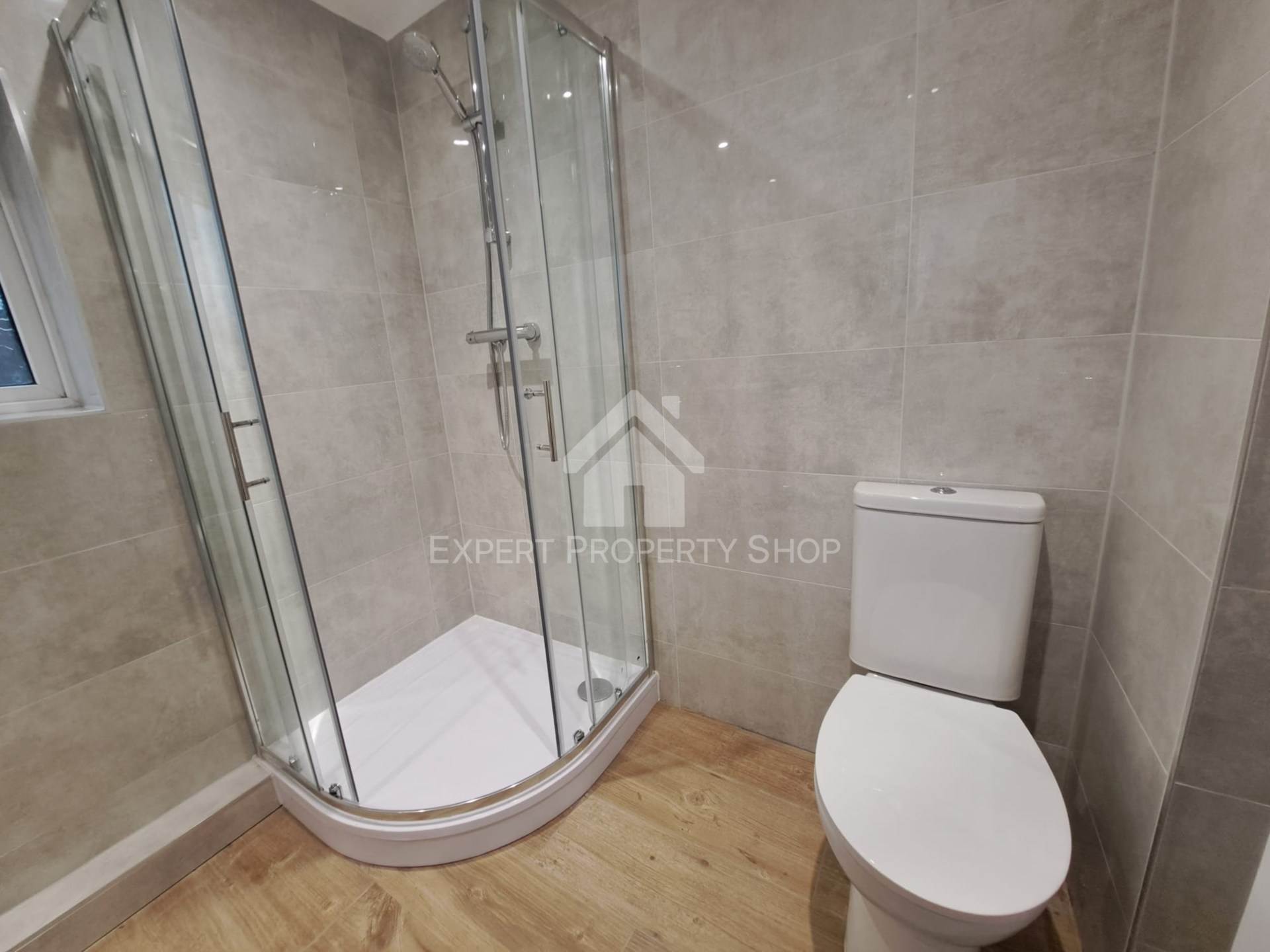 Cambria Terrace, Worksop, Nottinghamshire, Image 6