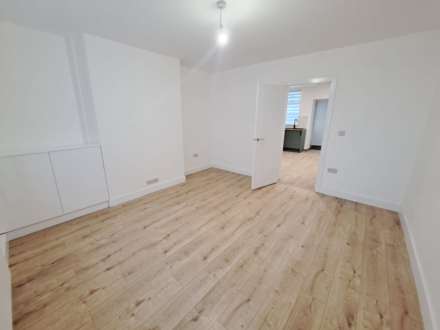 Cambria Terrace, Worksop, Nottinghamshire, Image 4