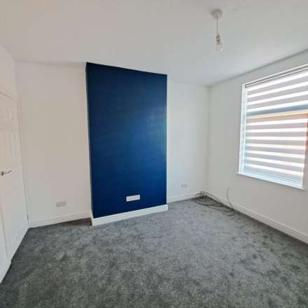 Victoria Road, Worksop, Nottinghamshire, Image 4