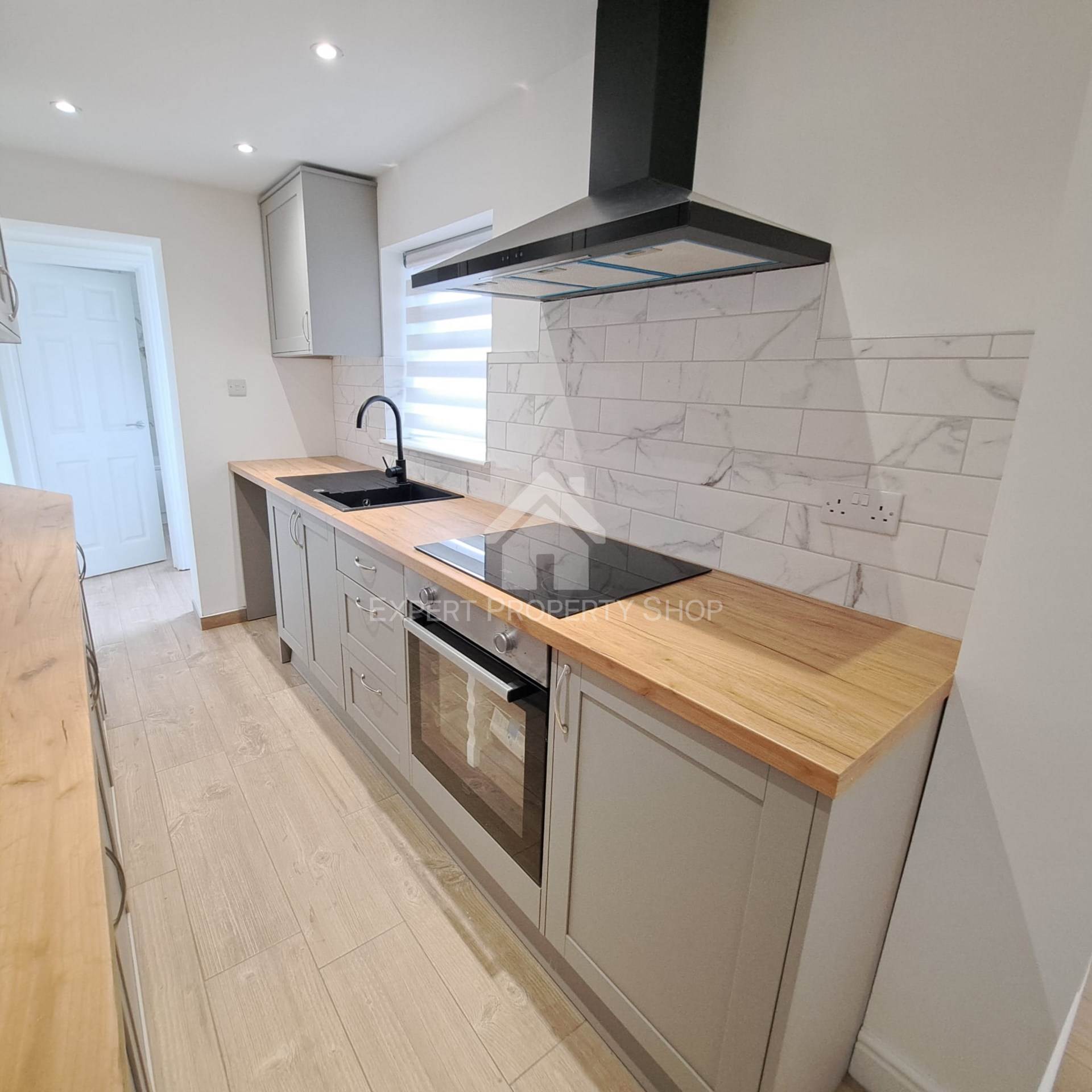 Victoria Road, Worksop, Nottinghamshire, Image 1