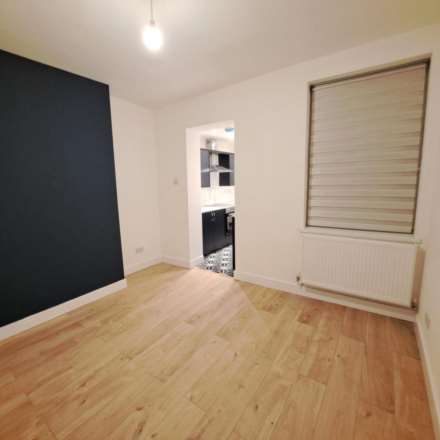 Newcastle Avenue, Worksop, S80 1LX, Image 4