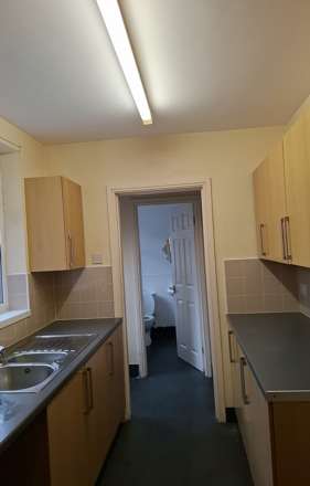 **AVAILABLE NOW**Cemetery Road. Worksop, Notts, Image 5