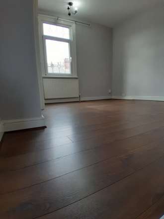 Wortley Avenue, Swinton, Image 9