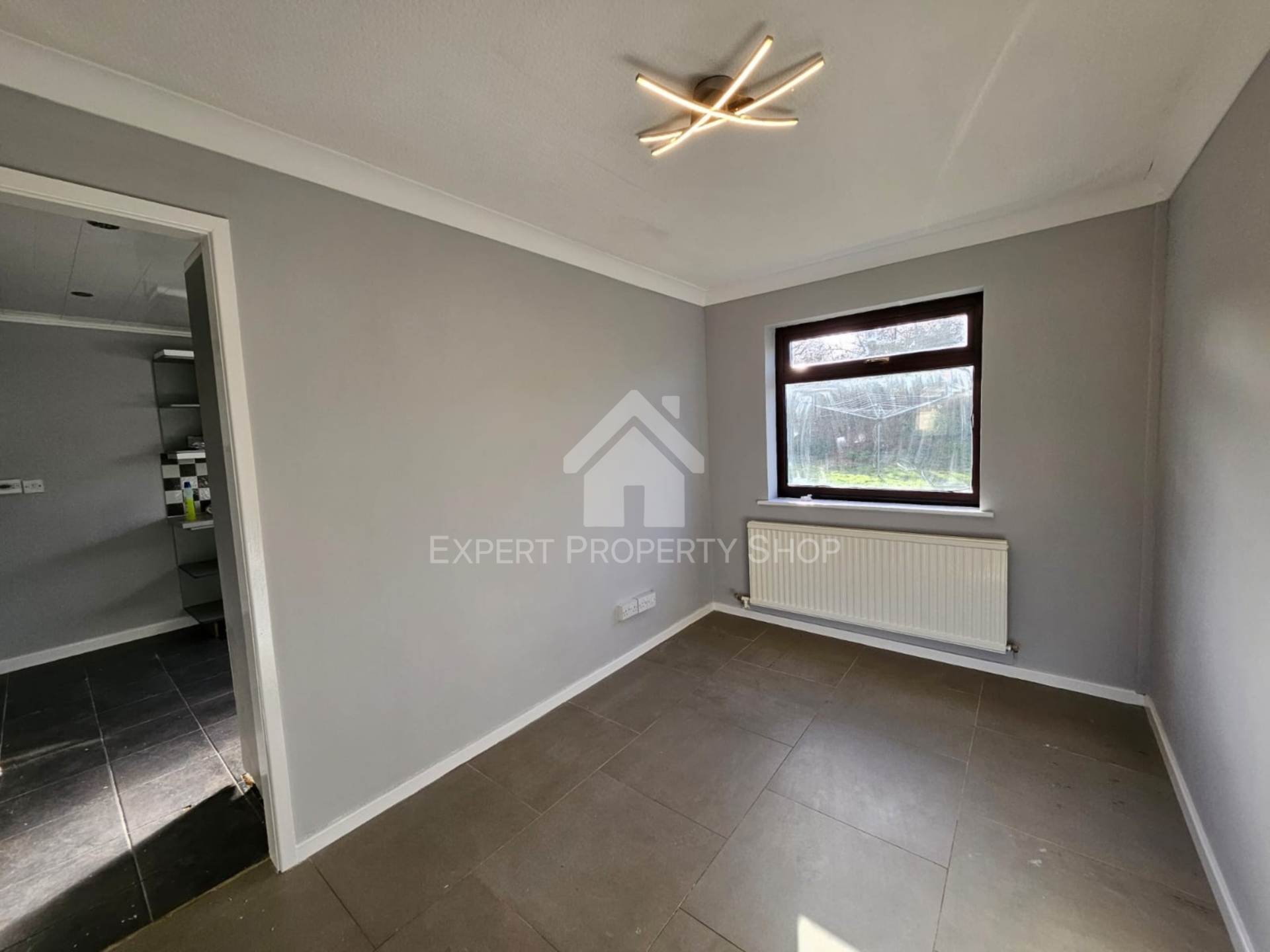 St Georges Avenue, Dunsville, Hatfield, Image 7