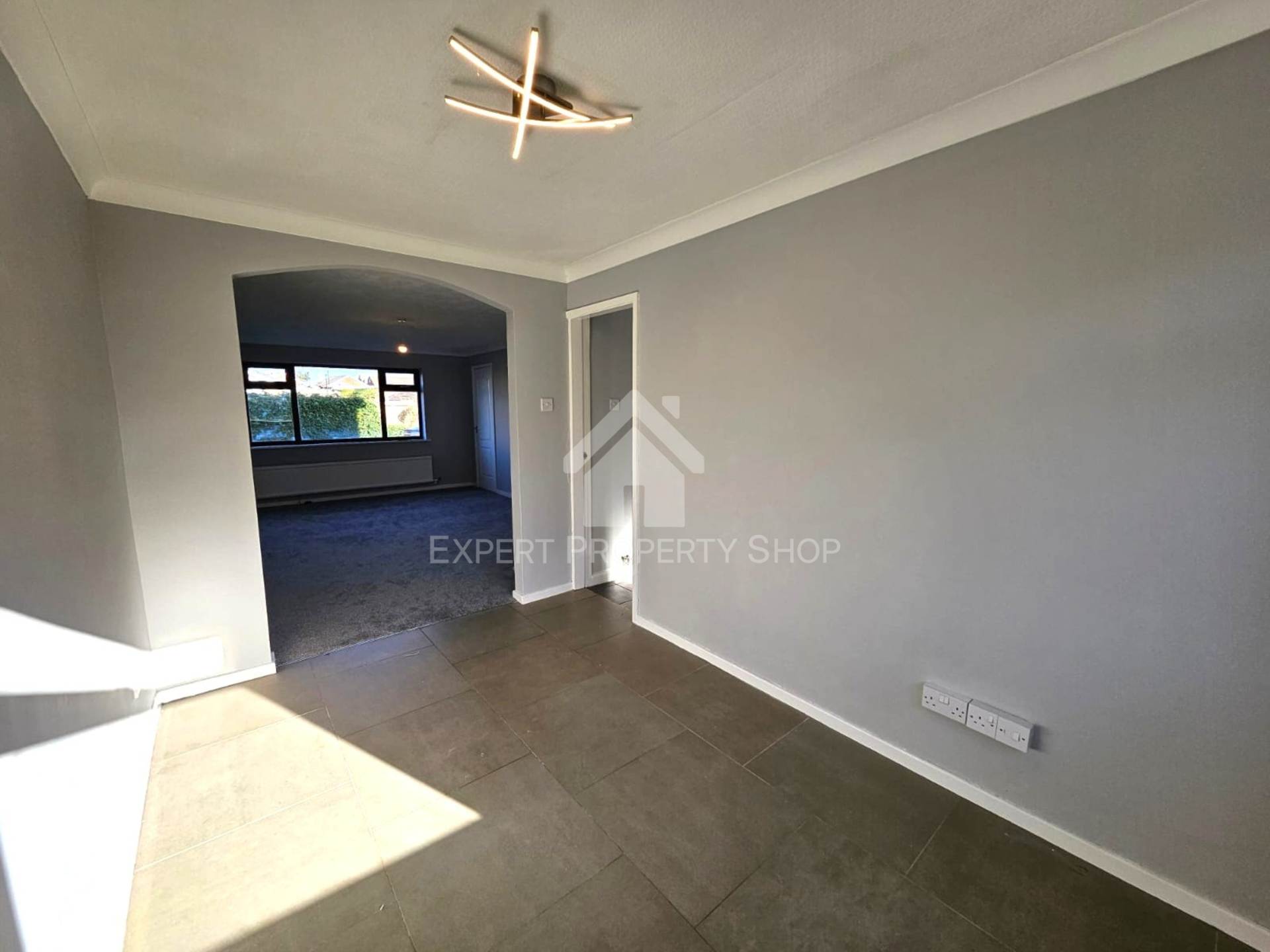 St Georges Avenue, Dunsville, Hatfield, Image 8