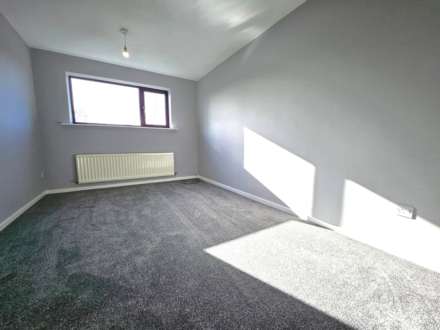 St Georges Avenue, Dunsville, Hatfield, Image 14