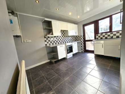 St Georges Avenue, Dunsville, Hatfield, Image 2