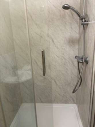 **EN-SUITE ROOM**Newgate Street, Worksop, Image 5