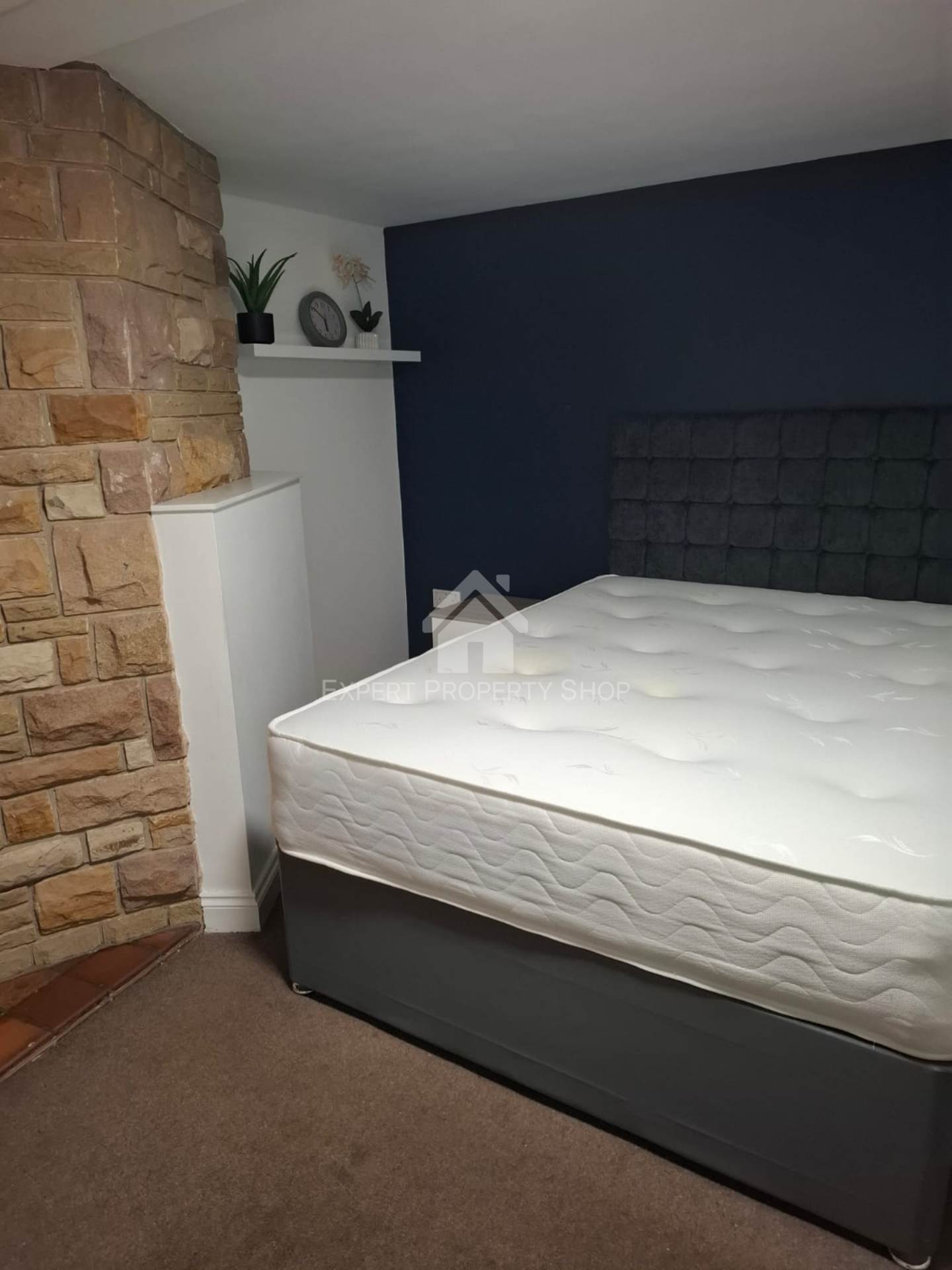 **En-Suite room Available**Newgate Street, Worksop, Image 2