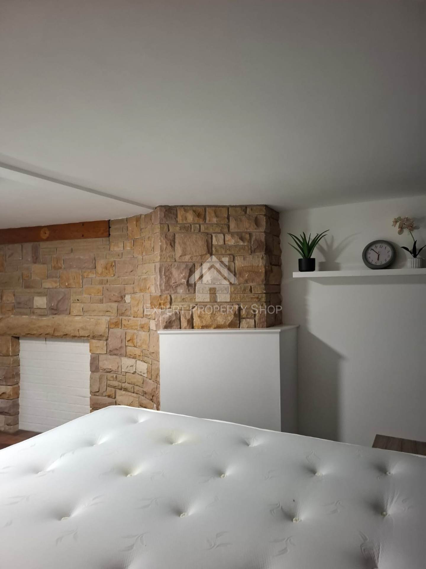 **En-Suite room Available**Newgate Street, Worksop, Image 4