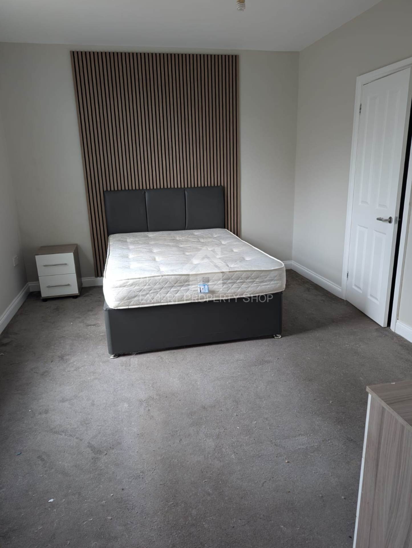 **AVAILABLE NOW** Room 7. Newgate Street, Worksop, Image 1