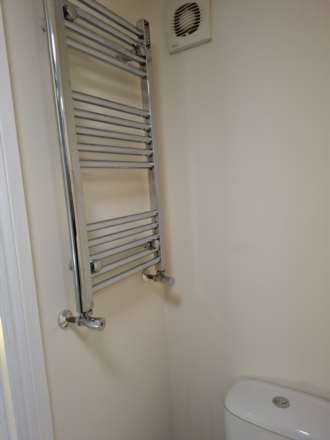 **AVAILABLE EARLY JANUARY** Room 12. 20 Newgate Street, Worksop, Image 5