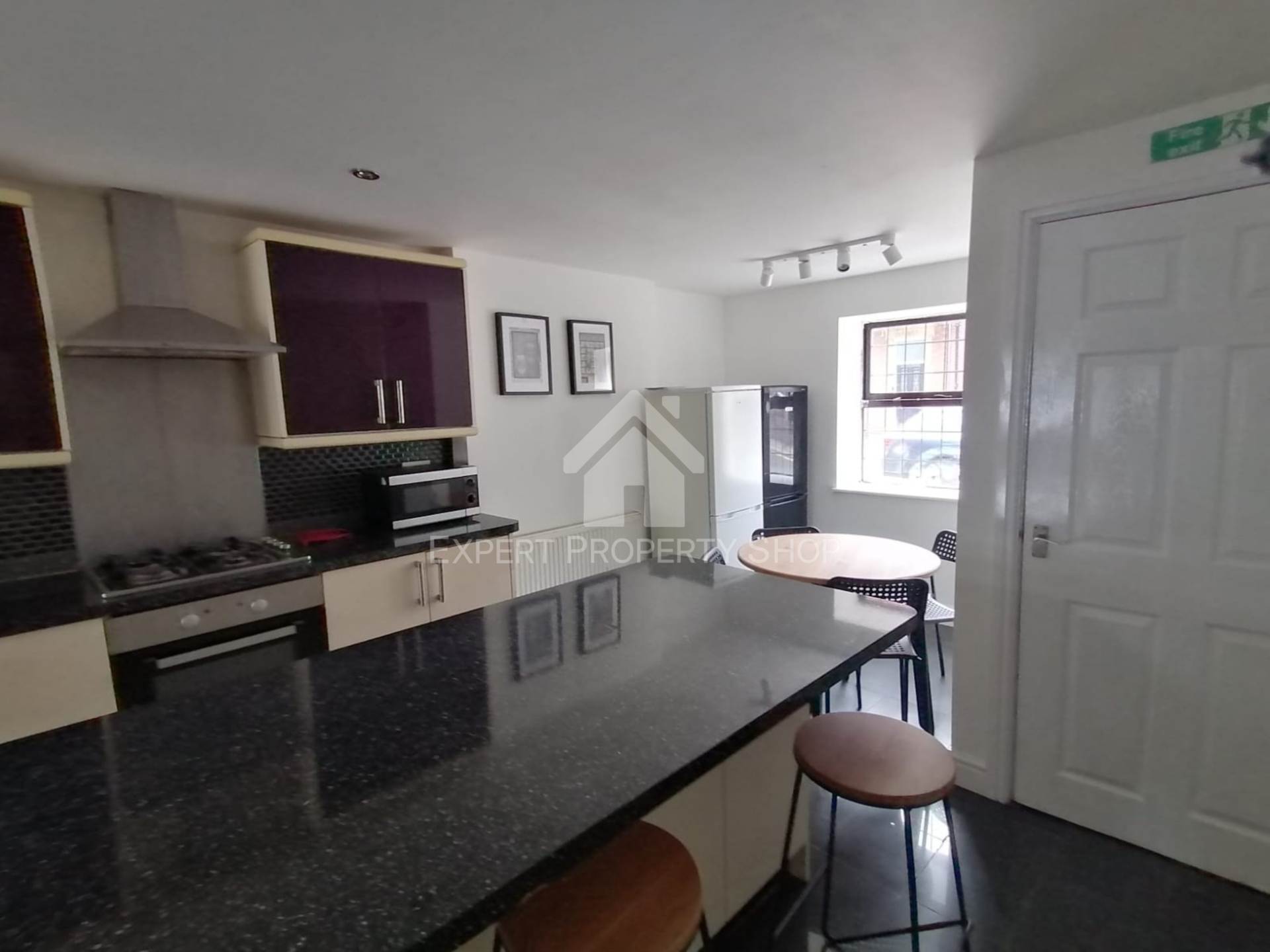 **ROOM AVAILABLE** Room 3, 88 Carlton Road, Worksop., Image 1