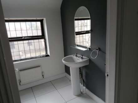**ROOM AVAILABLE** Room 3, 88 Carlton Road, Worksop., Image 8