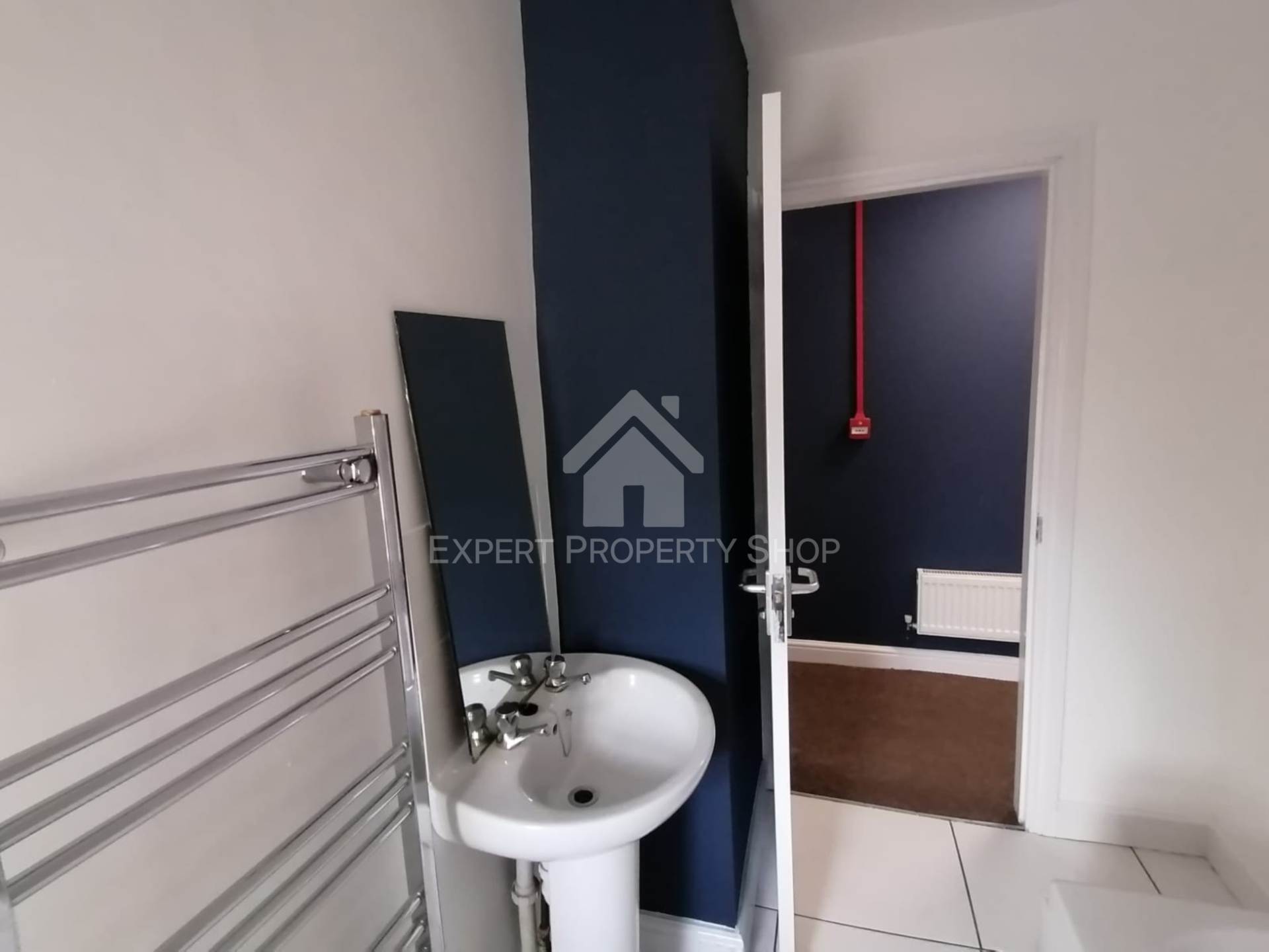 **AVAILABLE NOW** Carlton Road.Worksop., Image 6
