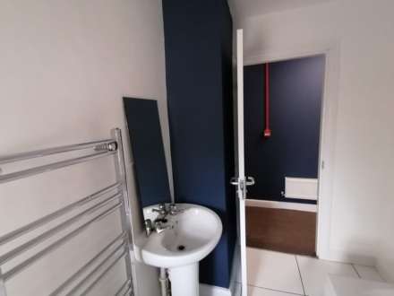 **AVAILABLE NOW** Carlton Road.Worksop., Image 6