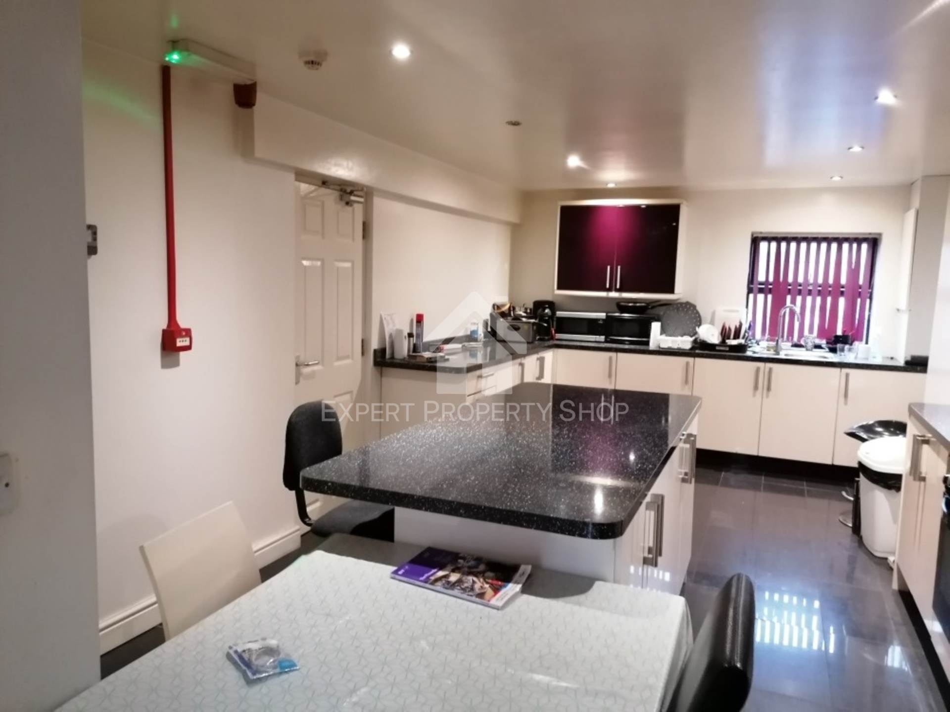 **AVAILABLE NOW** Carlton Road, Worksop, Image 5