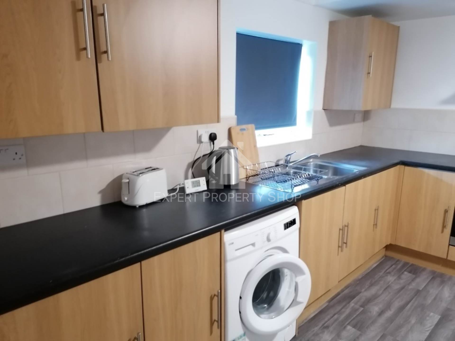 Room 2, 112 Sandy Lane, Worksop, Image 3