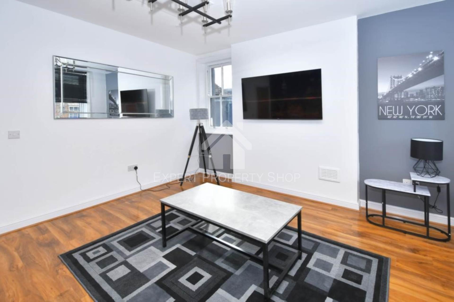 Room 2,<br />8 Westport Road, Stock -on-Trent, Image 4