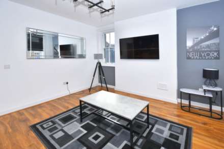 Room 2,<br />8 Westport Road, Stock -on-Trent, Image 4