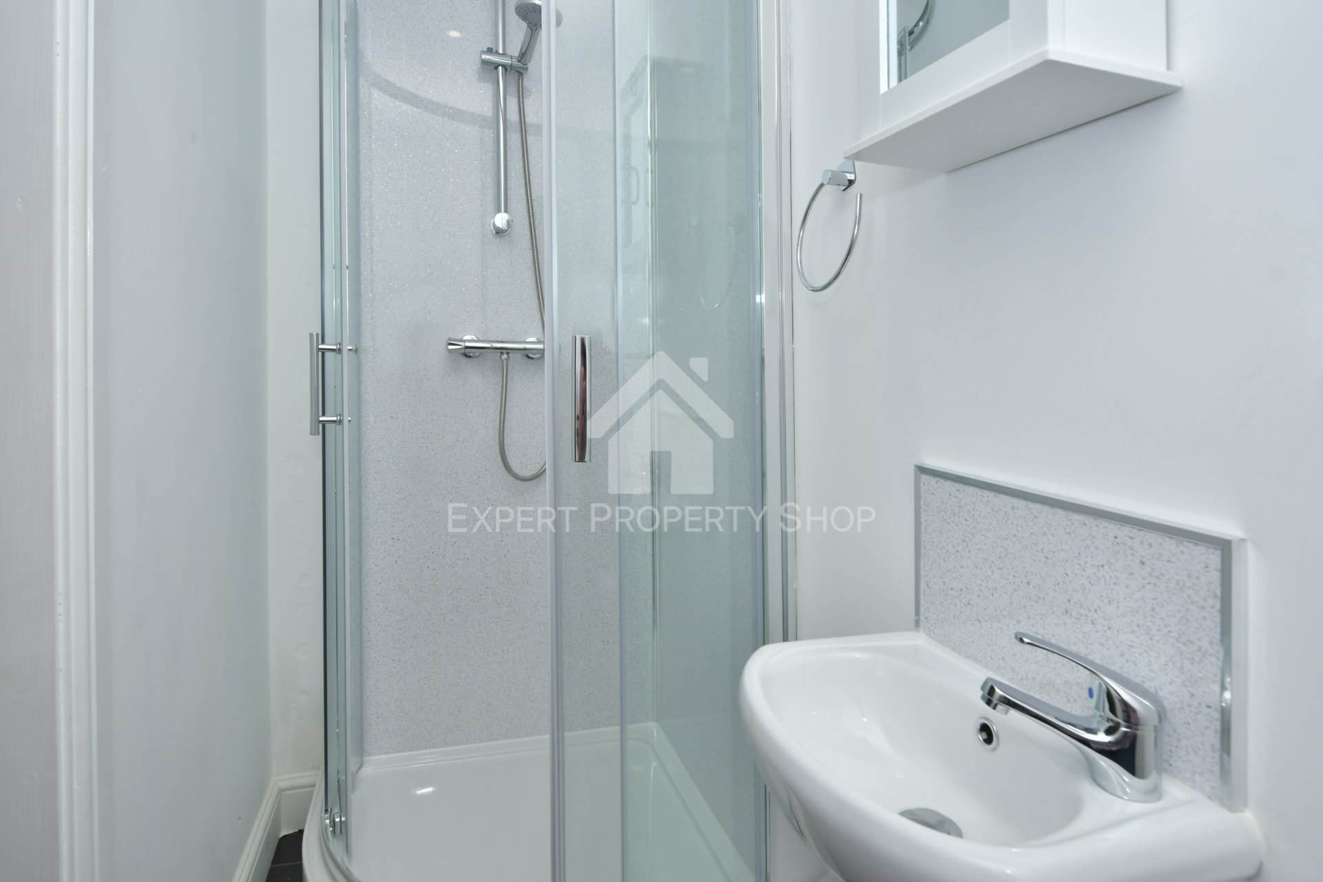 Room 7, 8 Westport Road. Stoke On Trent, Image 2