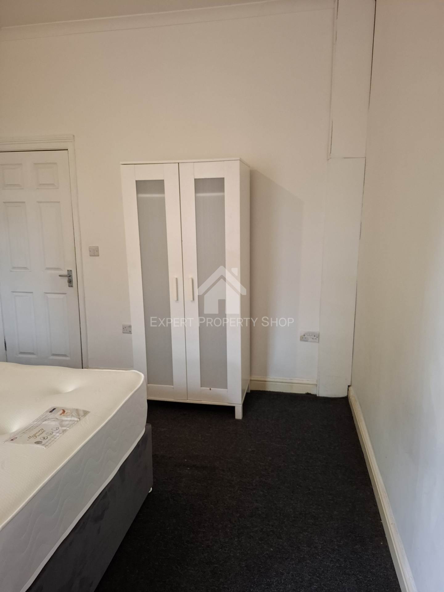 **AVAILABLE NOW**Watson Road, Worksop, Image 2