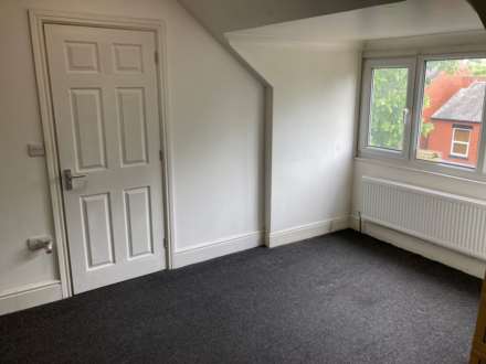 **En-Suite Room**Watson Road, Worksop, Image 4