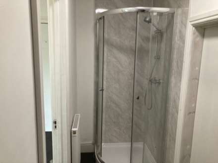 **En-Suite Room**Watson Road, Worksop, Image 5