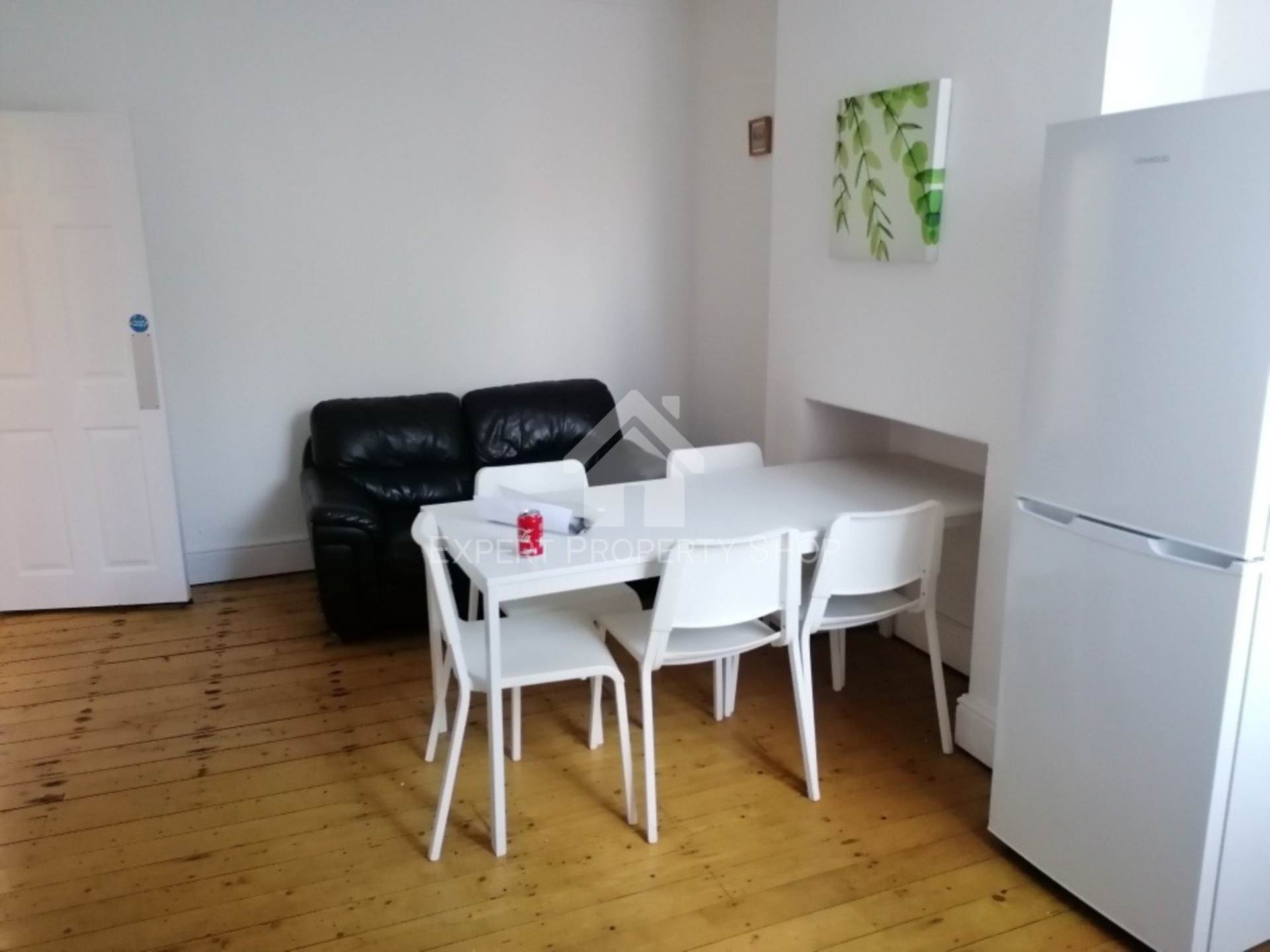 **ROOM AVAILABLE**Potter Street, Worksop, Image 9