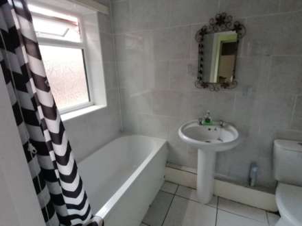 **ROOM AVAILABLE**Potter Street, Worksop, Image 8