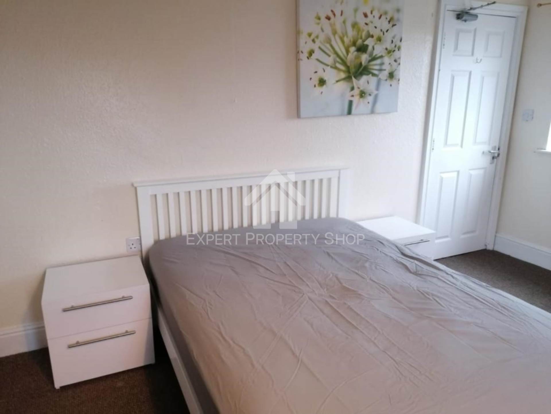 Room 2, 23 Holly Road, Retford, Image 2