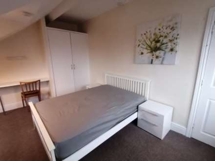 Room 2, 23 Holly Road, Retford, Image 1