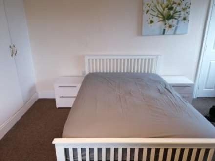 Room 2, 23 Holly Road, Retford, Image 3