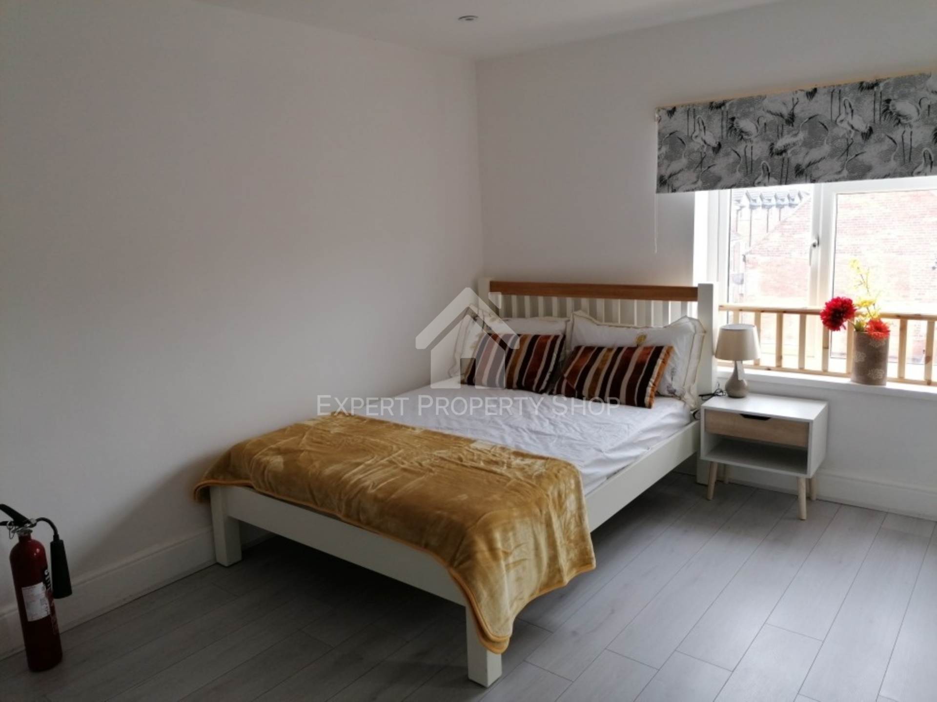 **DOUBLE ROOM** Albert Road,Retford., Image 3