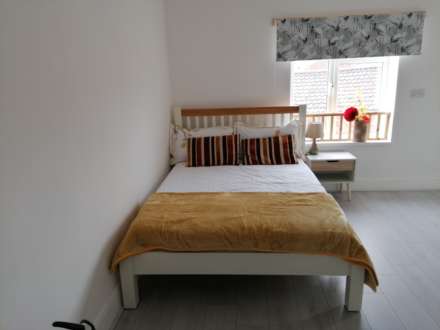 **DOUBLE ROOM** Albert Road,Retford.
