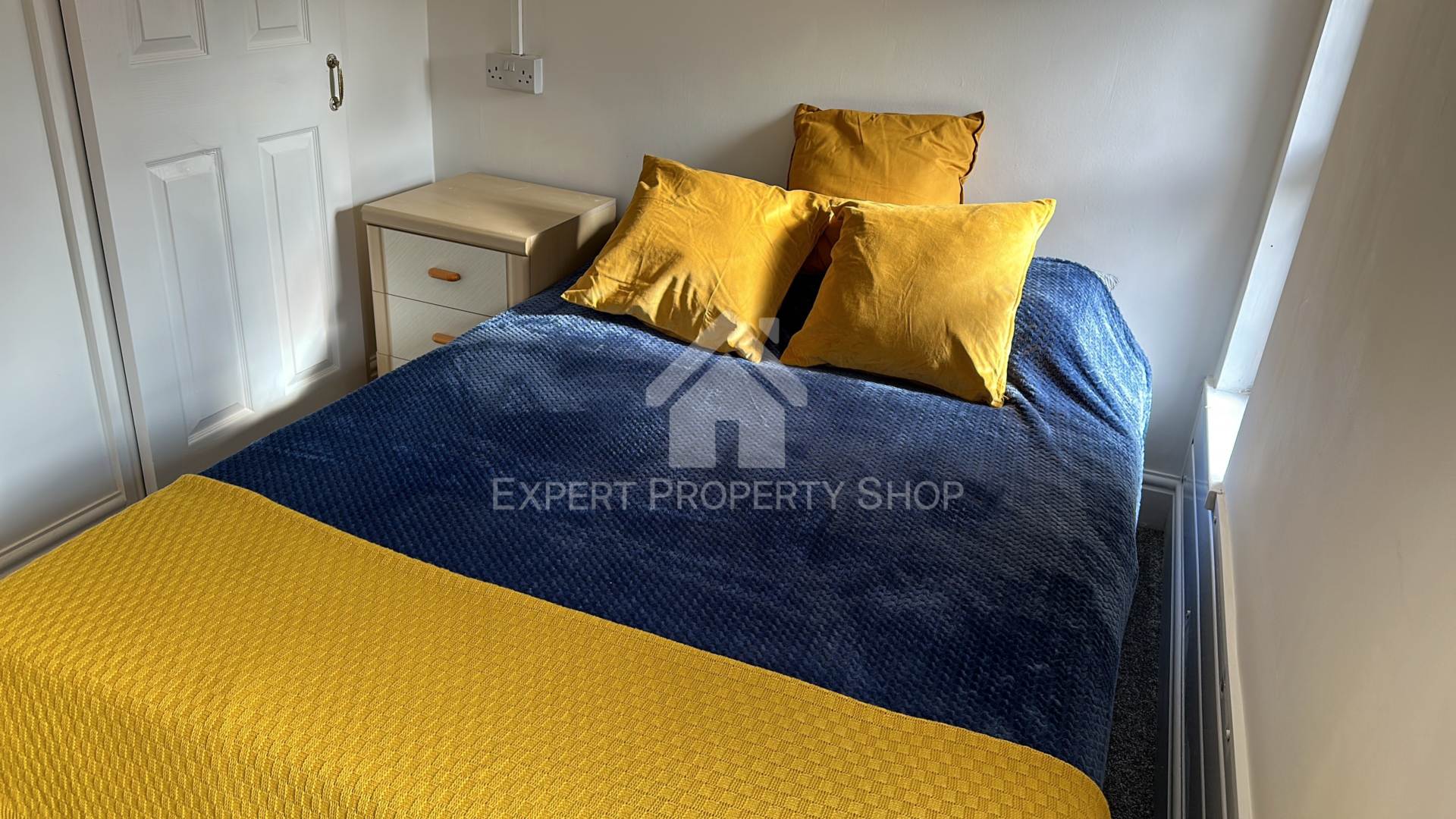 *** DOUBLE EN-SUITE ROOM*** 29 Park Street, Worksop, Image 1